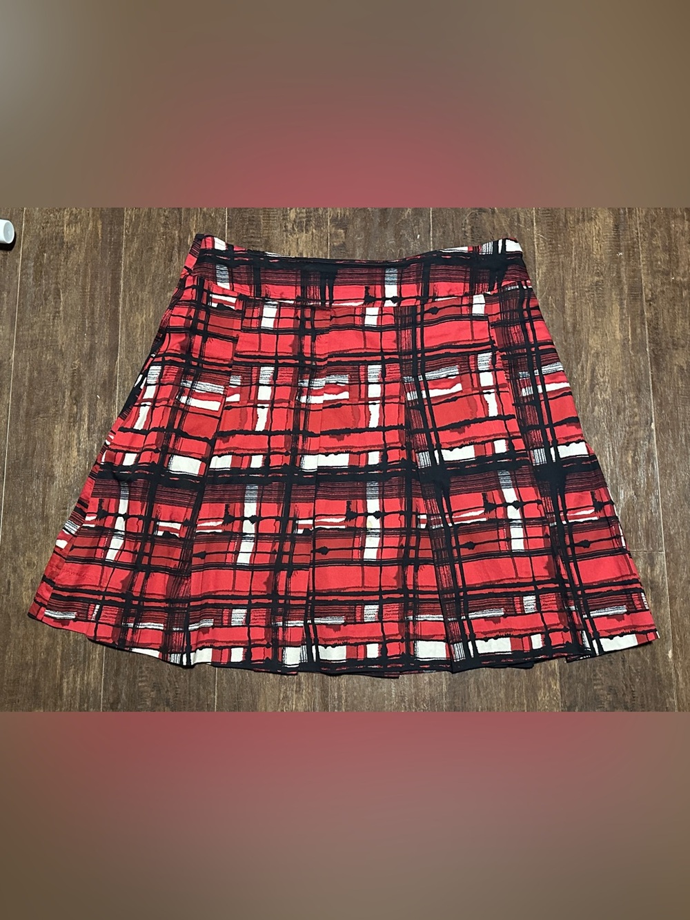 New York & Company Pleated Plaid Skirt Red Black White Women’s 16